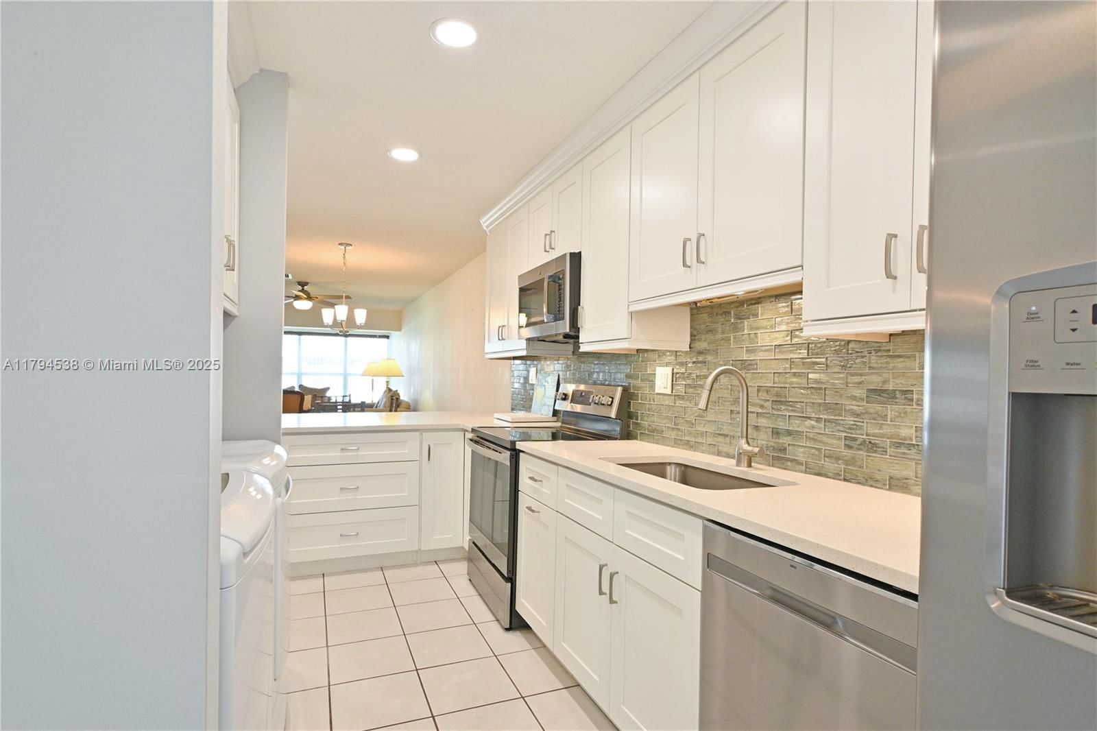 Real estate property located at 1720 19th Ter #203, Palm Beach, Pines Of Delray North Con, Delray Beach, FL