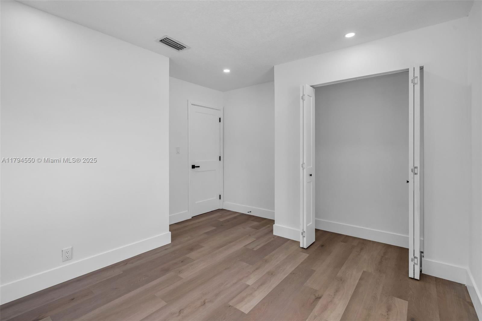 Real estate property located at 3732 16th St, Broward, Fairfax Brolliar Add, Fort Lauderdale, FL