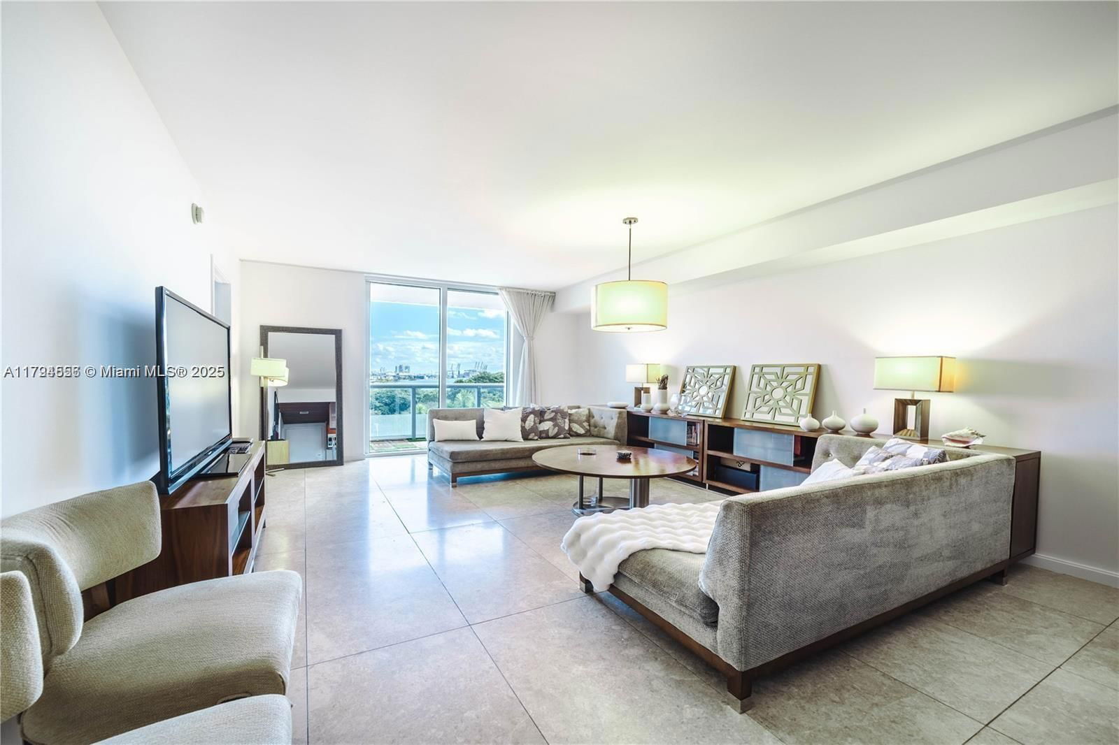 Real estate property located at 50 Biscayne Blvd #602, Miami-dade, 50 Biscayne Condo, Miami, FL