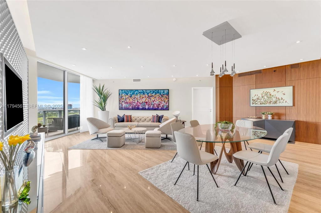 Real estate property located at 17111 Biscayne Blvd #2208, Miami-dade, Marina Palms Residences S, Aventura, FL