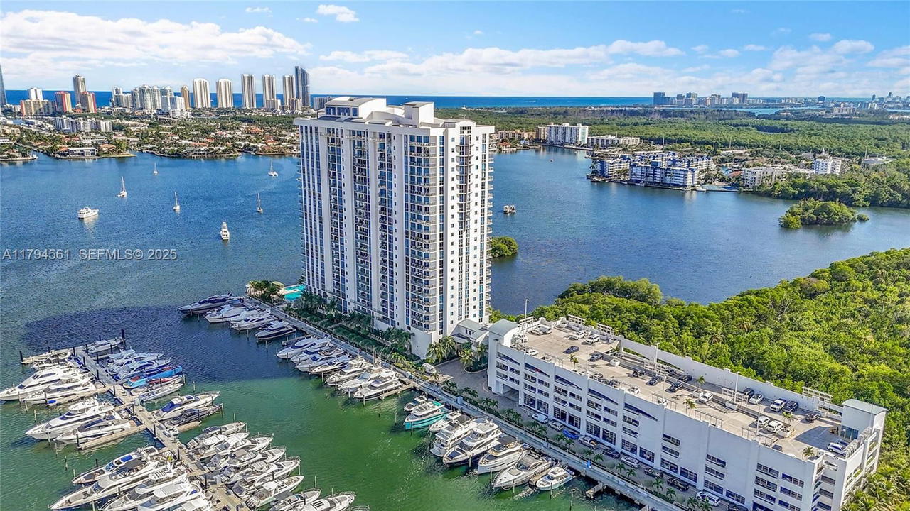 Real estate property located at 17111 Biscayne Blvd #2208, Miami-dade, Marina Palms Residences S, Aventura, FL