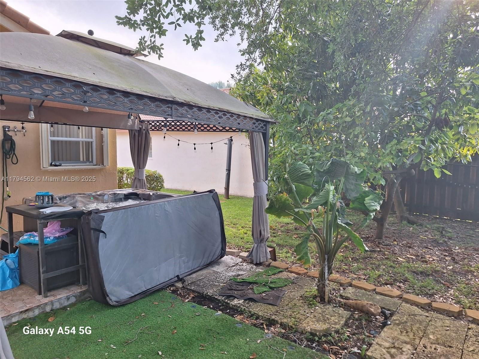 Real estate property located at 20401 1st St, Broward, Crystal Pointe, Pembroke Pines, FL