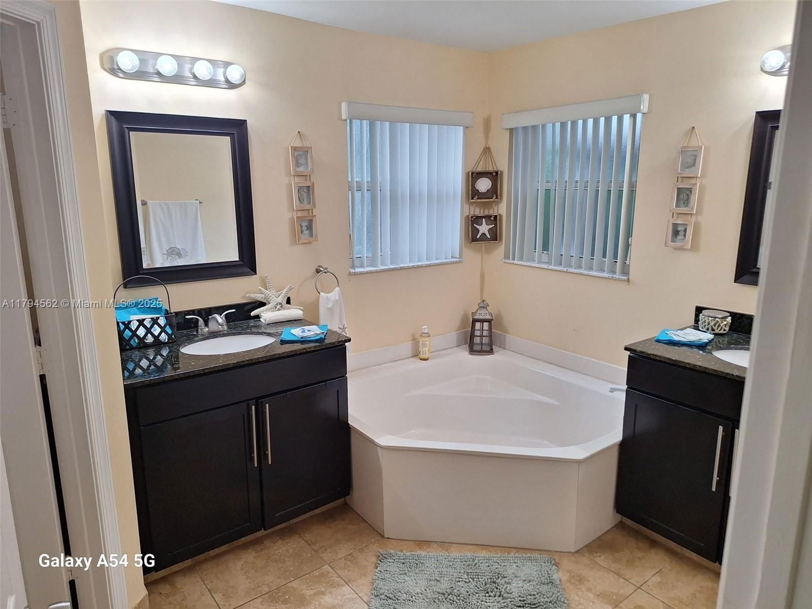 Real estate property located at 20401 1st St, Broward, Crystal Pointe, Pembroke Pines, FL