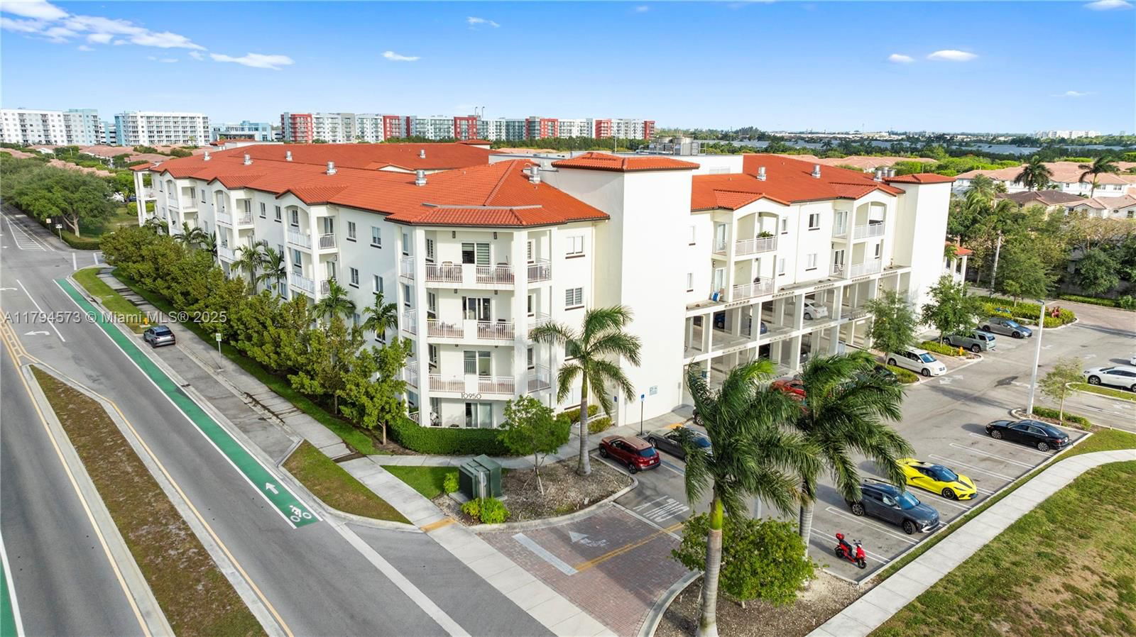Real estate property located at 10950 82nd St #415, Miami-dade, Islands At Doral 1st Addi, Doral, FL
