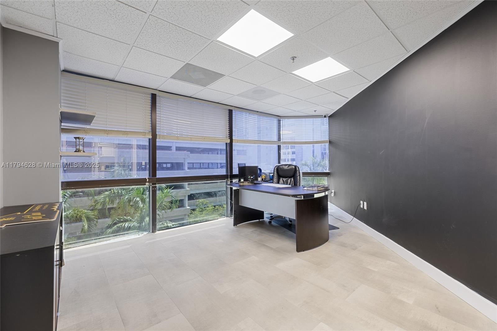 Real estate property located at 200 Andrews Ave #503, Broward, Fort Lauderdale, FL