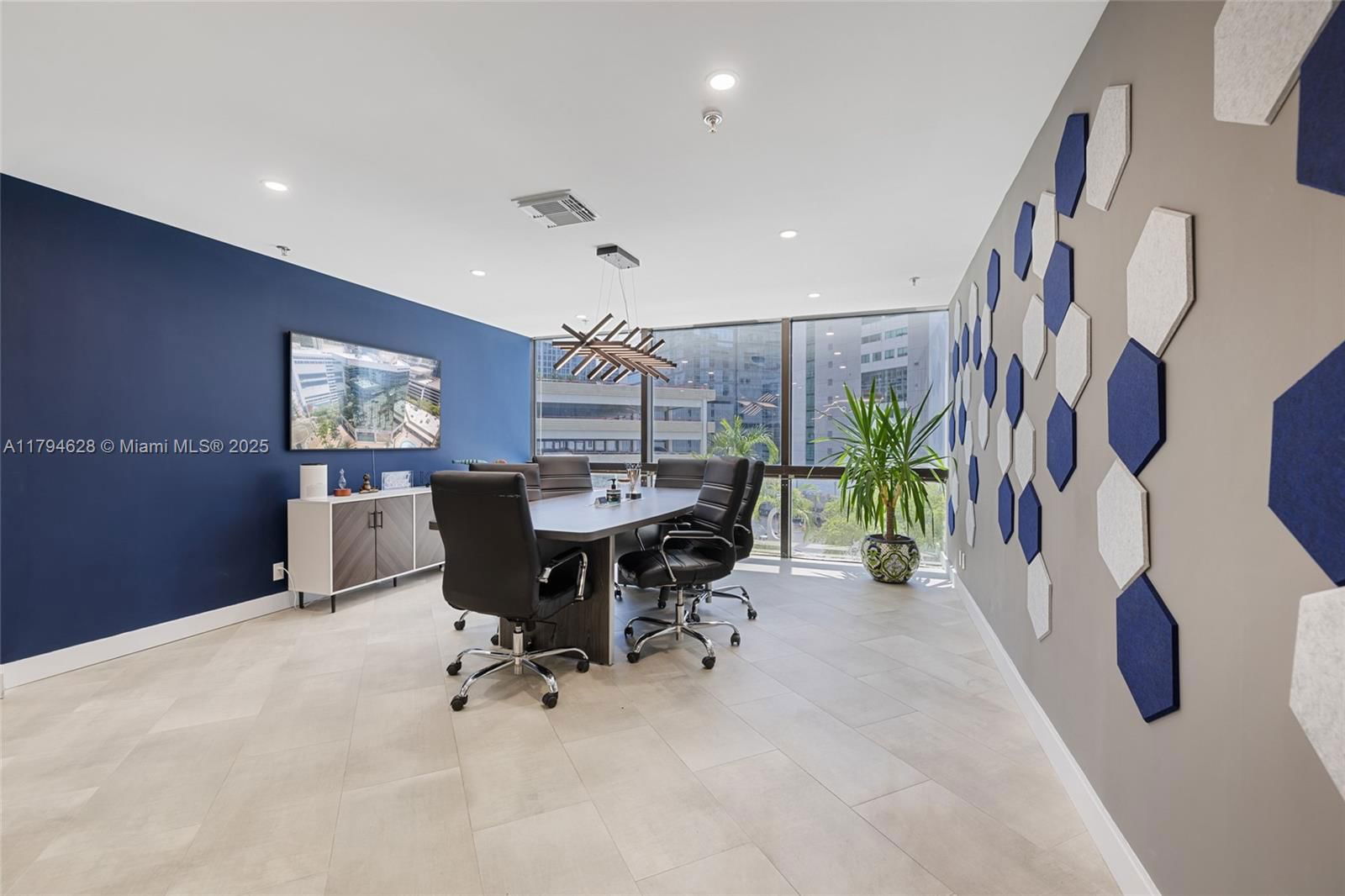 Real estate property located at 200 Andrews Ave #503, Broward, Fort Lauderdale, FL