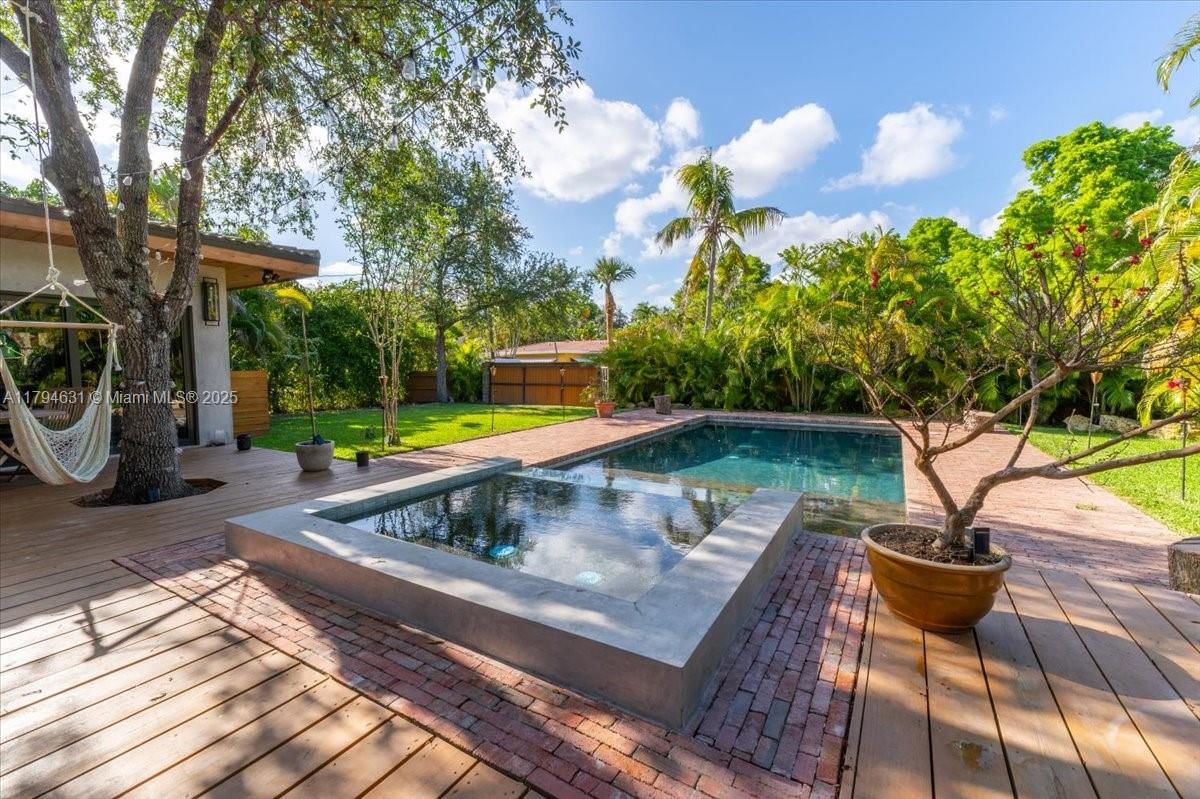 Real estate property located at 105 92nd St, Miami-dade, Miami Shores Sec 6, Miami Shores, FL