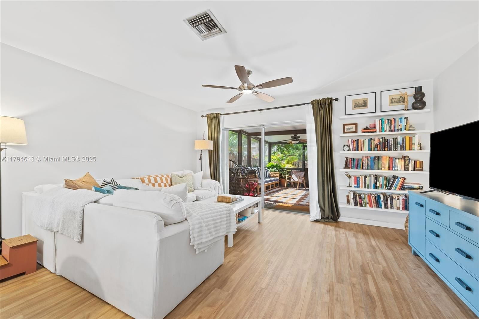Real estate property located at 450 7th St #234, Broward, Townhouse East 1 Condo, Dania Beach, FL