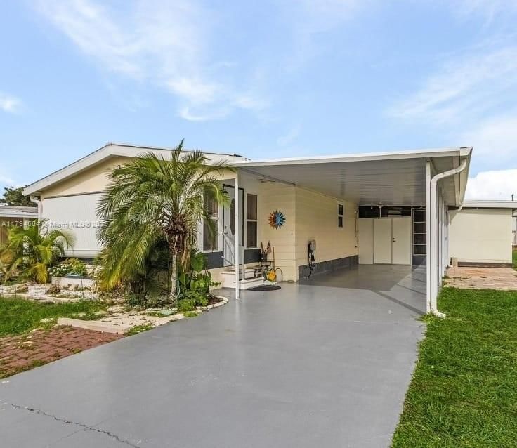 Real estate property located at 315 Shrub Lane S. North Fort Myers, Lee, Forest Park, Fort Myers, FL