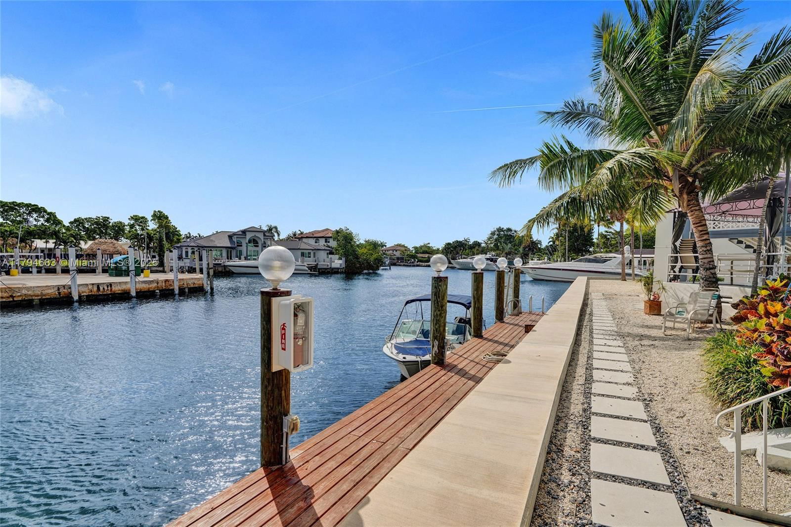 Real estate property located at 13105 Ixora Ct #319, Miami-dade, Keystone Arms Condo, North Miami, FL