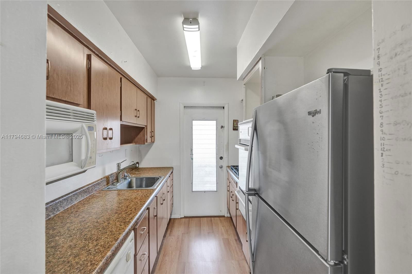 Real estate property located at 13105 Ixora Ct #319, Miami-dade, Keystone Arms Condo, North Miami, FL