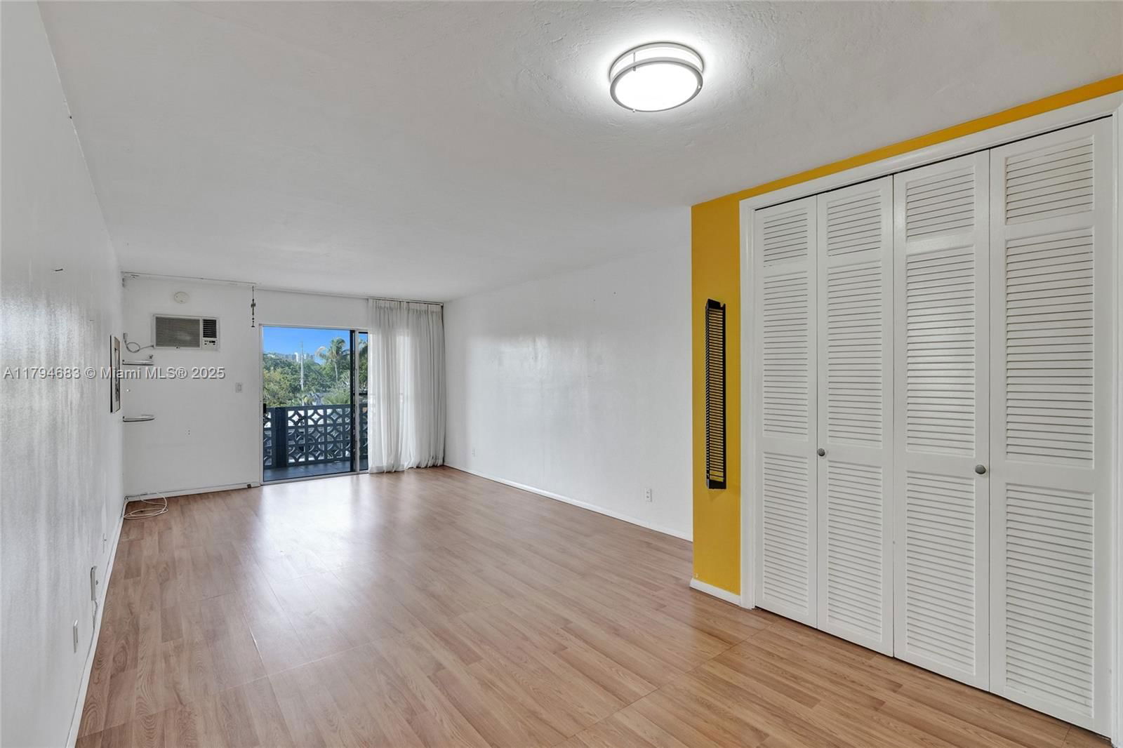 Real estate property located at 13105 Ixora Ct #319, Miami-dade, Keystone Arms Condo, North Miami, FL