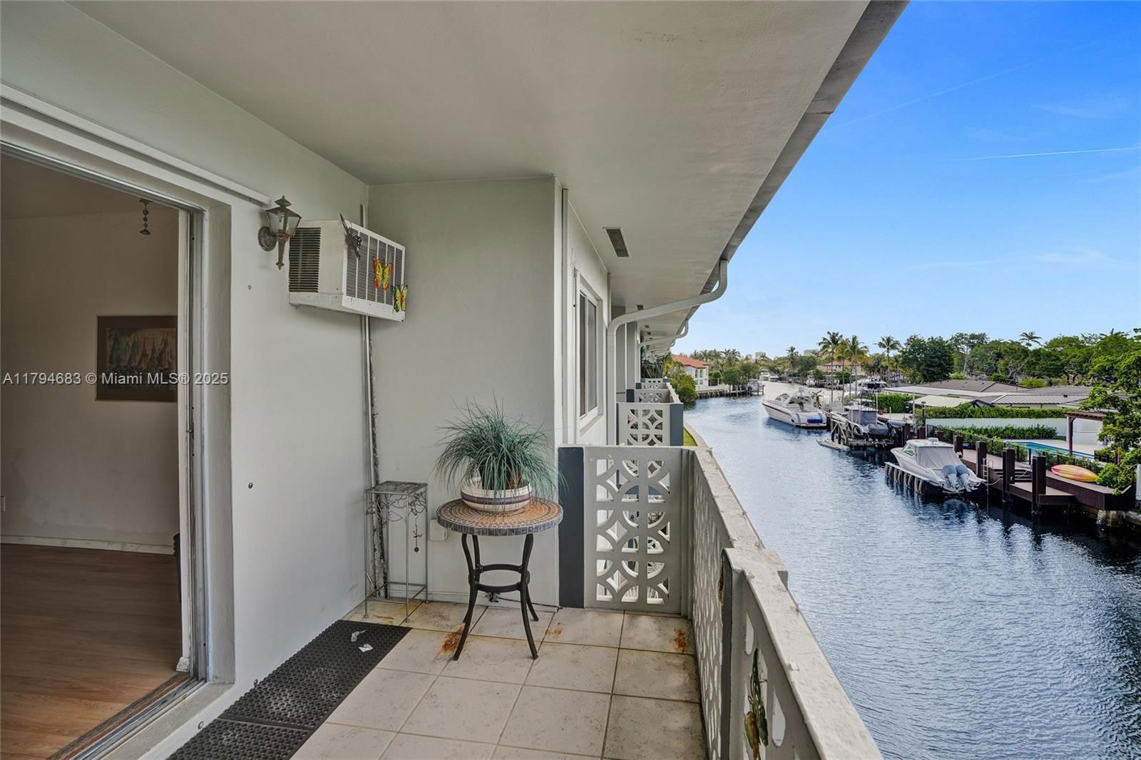 Real estate property located at 13105 Ixora Ct #319, Miami-dade, Keystone Arms Condo, North Miami, FL
