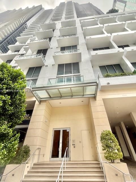Real estate property located at 1050 Brickell Ave #1602, Miami-dade, 1060 Brickell Condo, Miami, FL