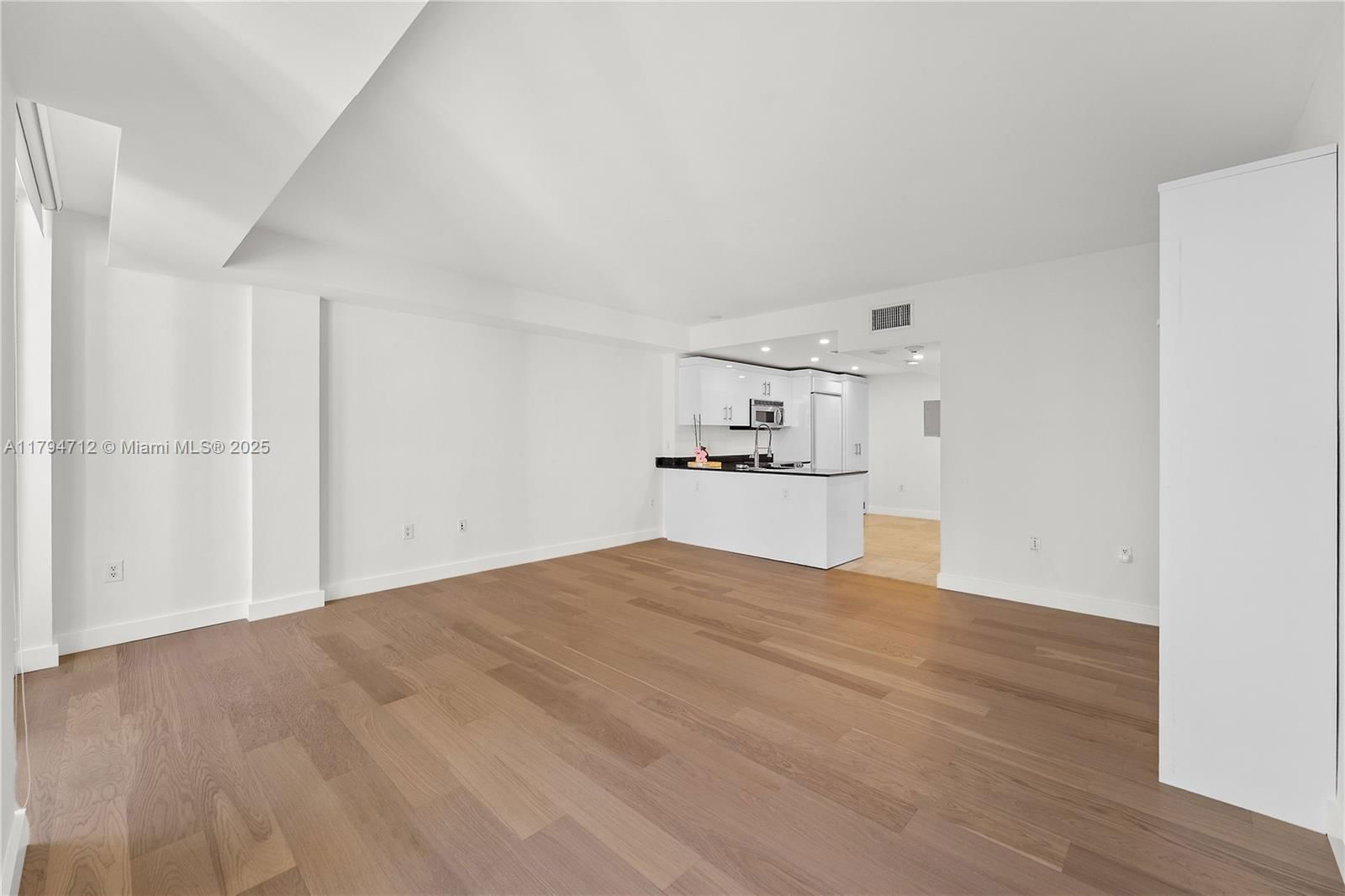 Real estate property located at 10275 Collins Ave #801, Miami-dade, Harbour House, Bal Harbour, FL