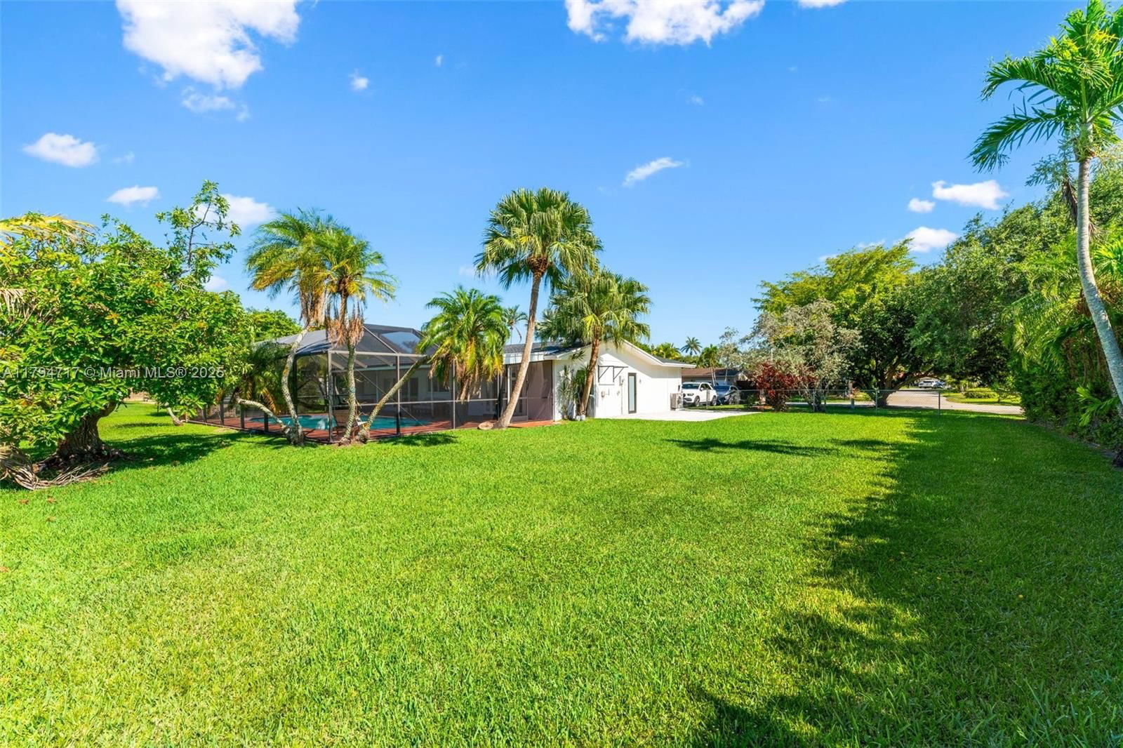 Real estate property located at 8885 182nd Ter, Miami-dade, Section Twenty Bel Aire, Palmetto Bay, FL