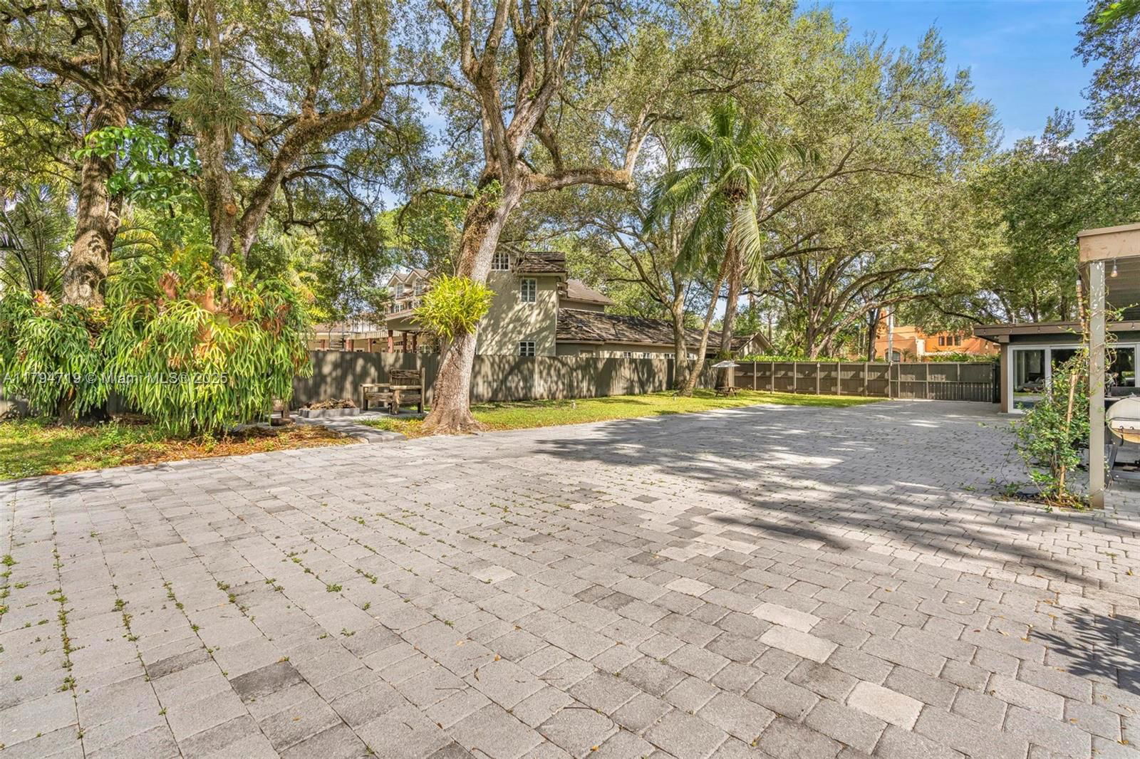 Real estate property located at 6830 69th Ave, Miami-dade, Palm Miami Amd, Miami, FL