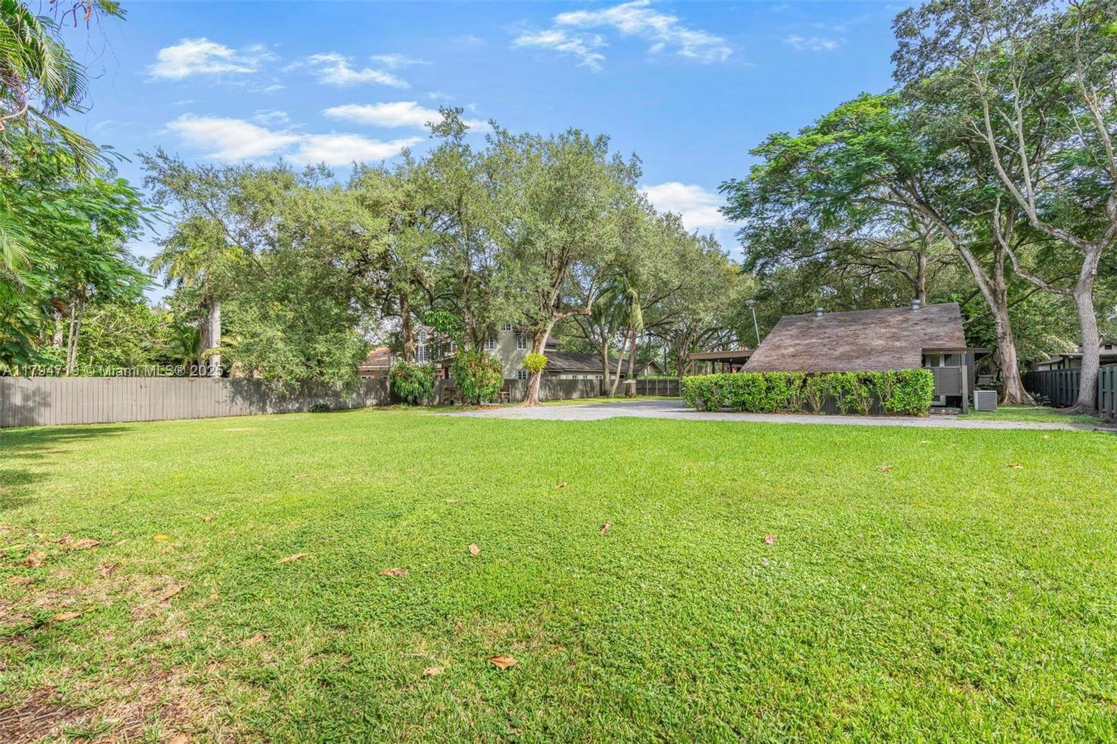 Real estate property located at 6830 69th Ave, Miami-dade, Palm Miami Amd, Miami, FL