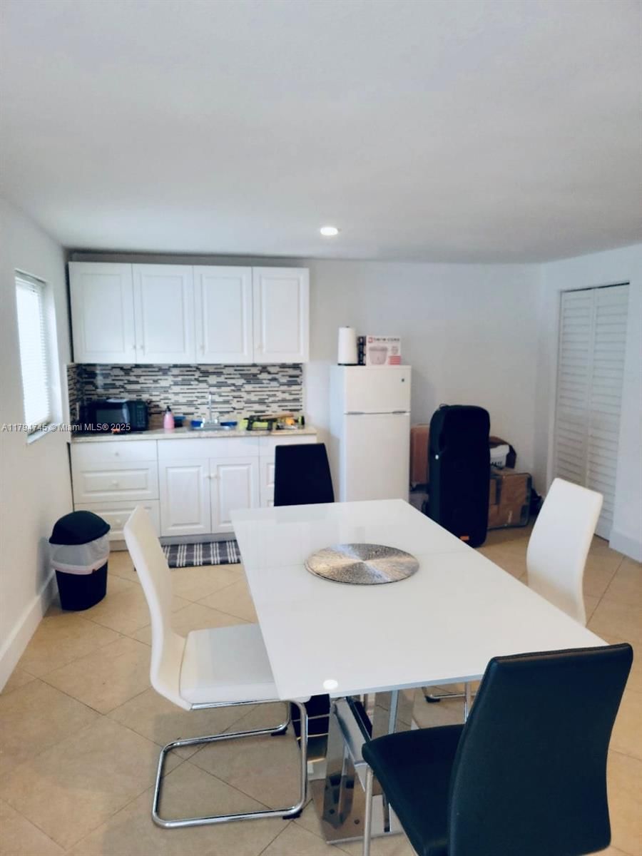 Real estate property located at 1360 4th Ln, Miami-dade, Manor Gardens, Hialeah, FL