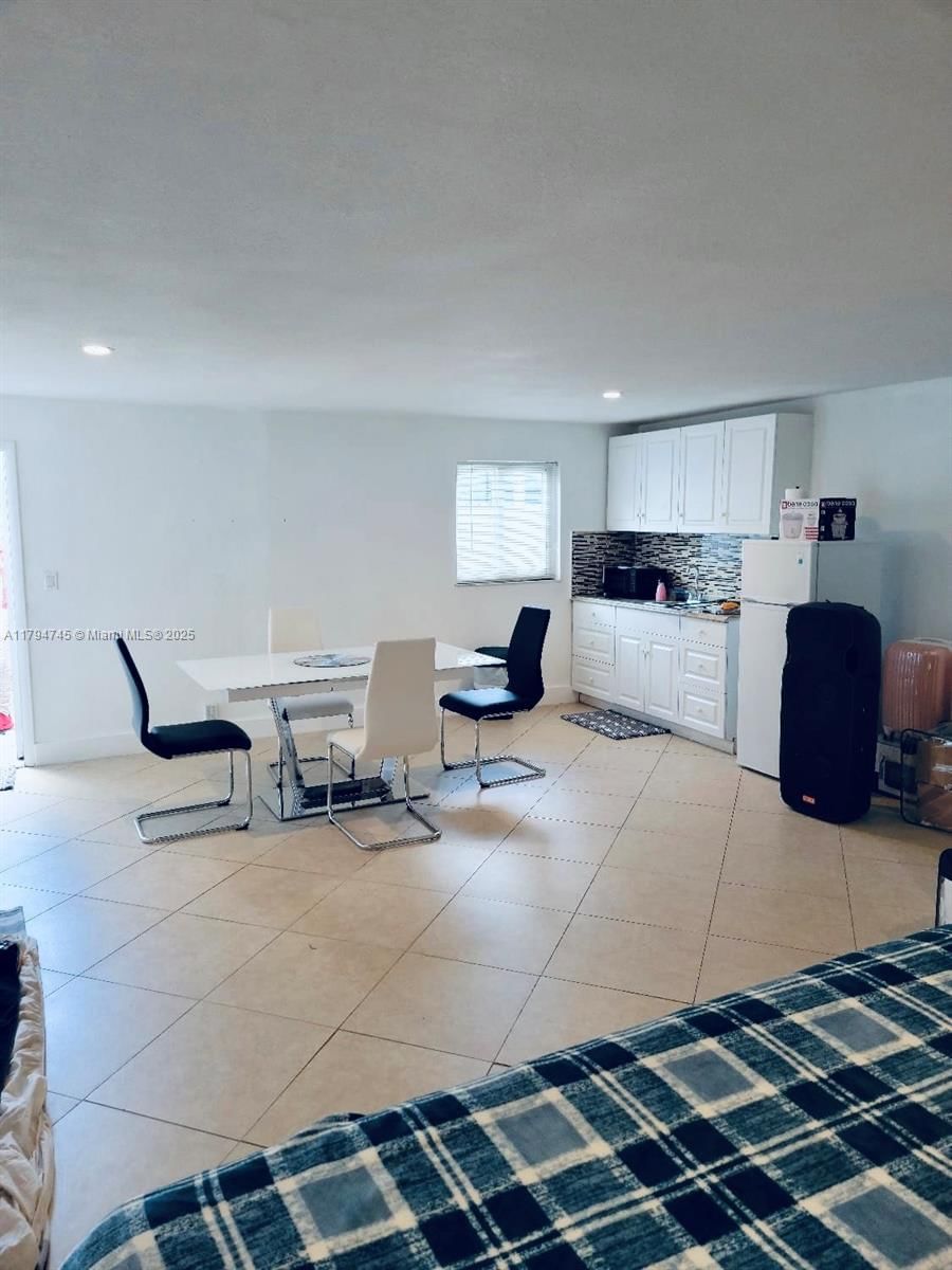 Real estate property located at 1360 4th Ln, Miami-dade, Manor Gardens, Hialeah, FL