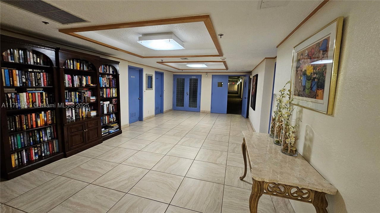 Real estate property located at 16300 Golf Club Rd #315, Broward, Country Club Apts At, Weston, FL