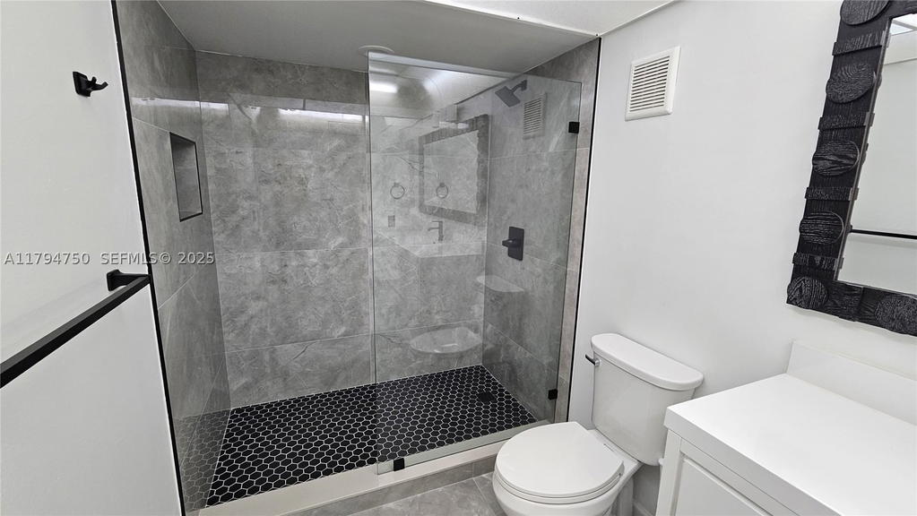 Real estate property located at 16300 Golf Club Rd #315, Broward, Country Club Apts At, Weston, FL