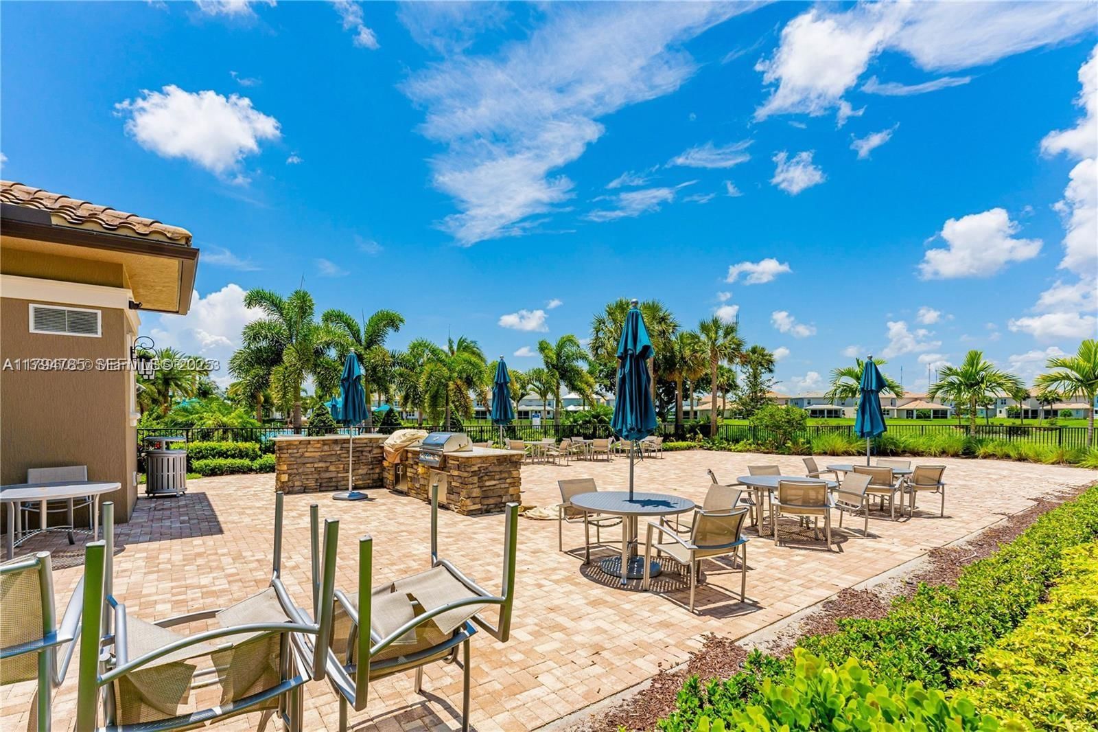 Real estate property located at 4330 Hillcrest Dr #214, Broward, Hillcrest East No 23 Cond, Hollywood, FL