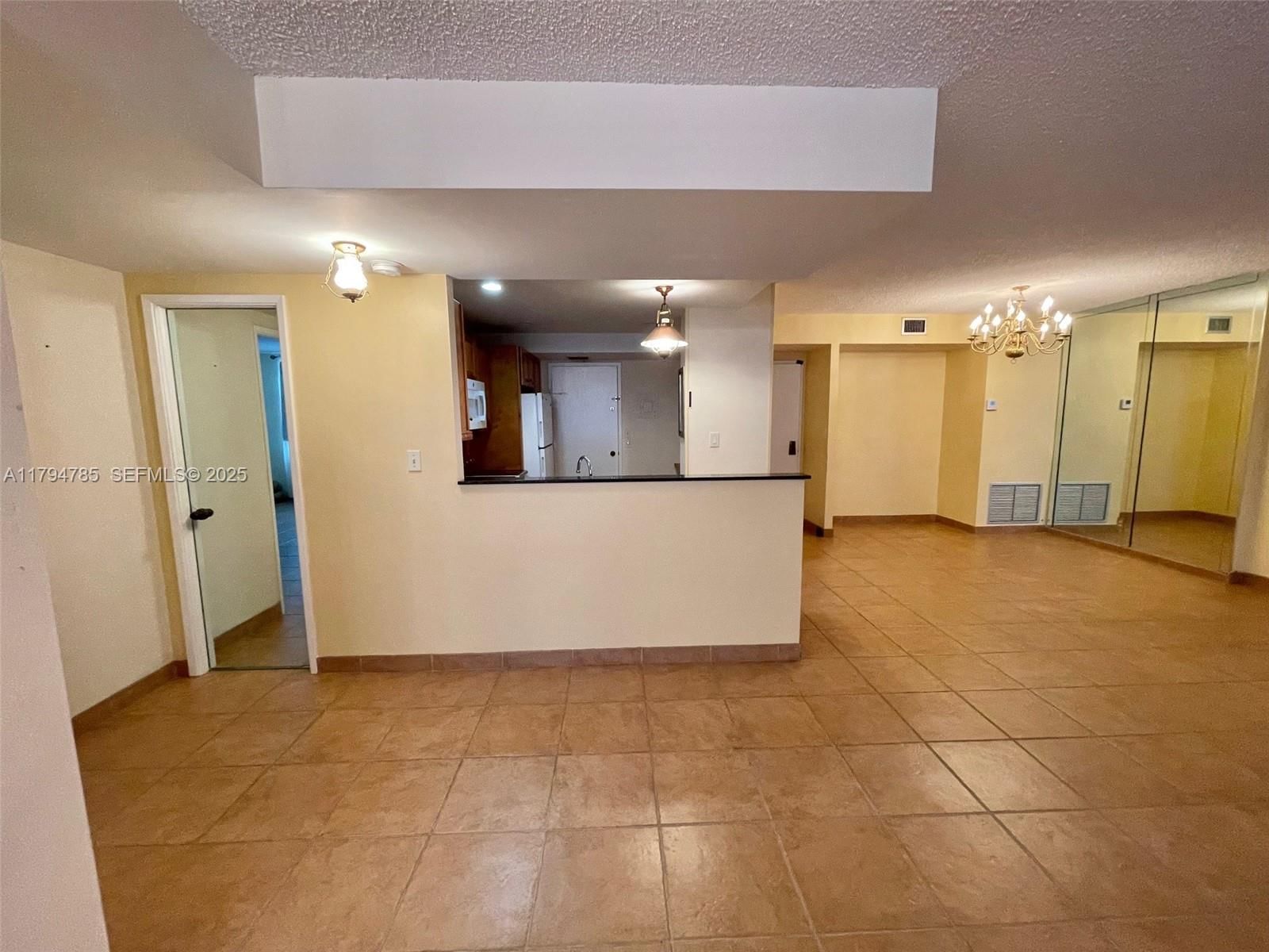 Real estate property located at 4330 Hillcrest Dr #214, Broward, Hillcrest East No 23 Cond, Hollywood, FL