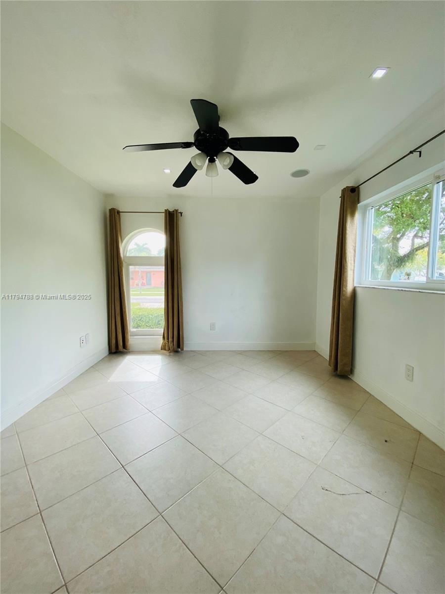 Real estate property located at 8701 191st St, Miami-dade, Whispering Pines Estates, Cutler Bay, FL