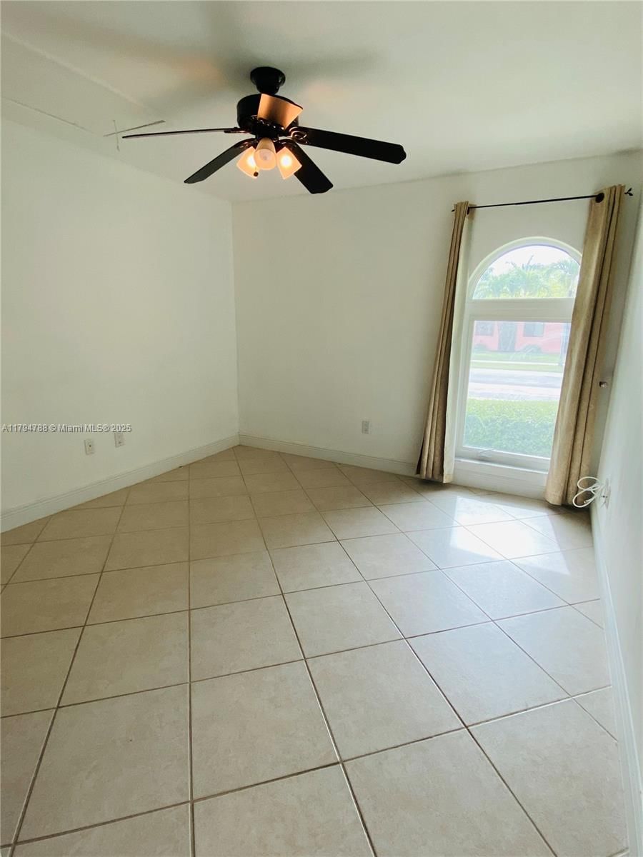 Real estate property located at 8701 191st St, Miami-dade, Whispering Pines Estates, Cutler Bay, FL