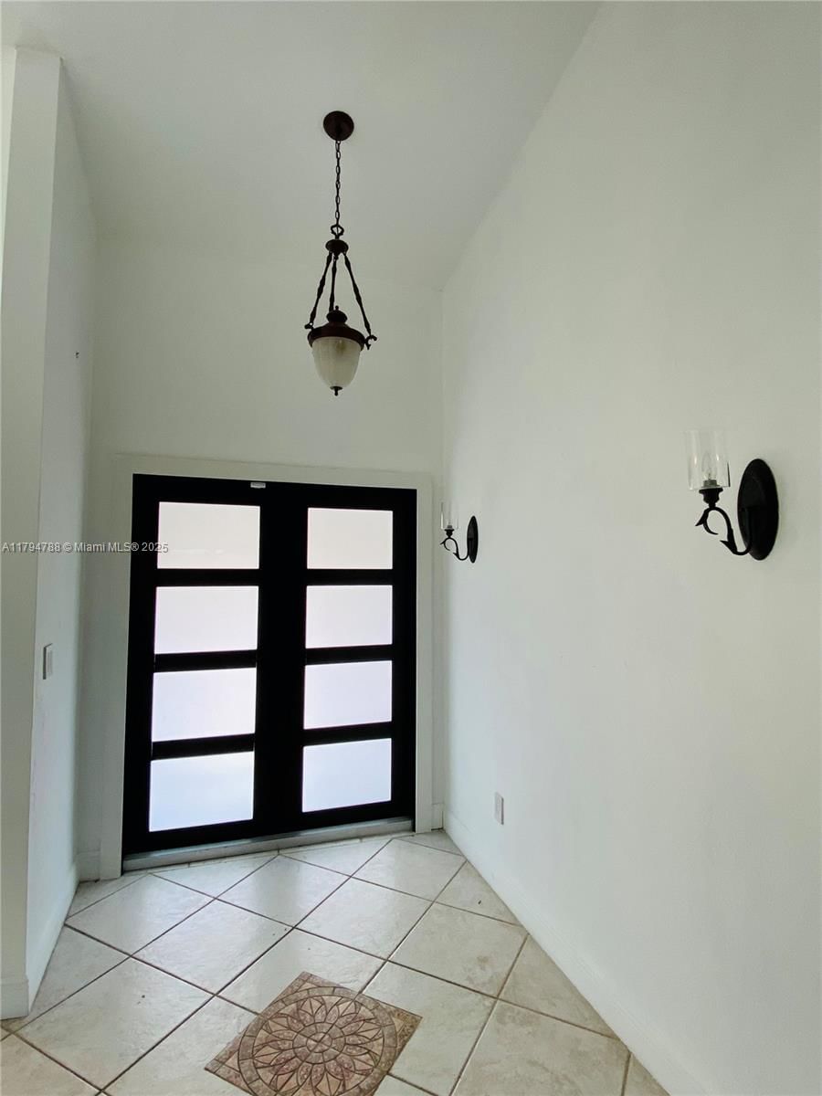 Real estate property located at 8701 191st St, Miami-dade, Whispering Pines Estates, Cutler Bay, FL