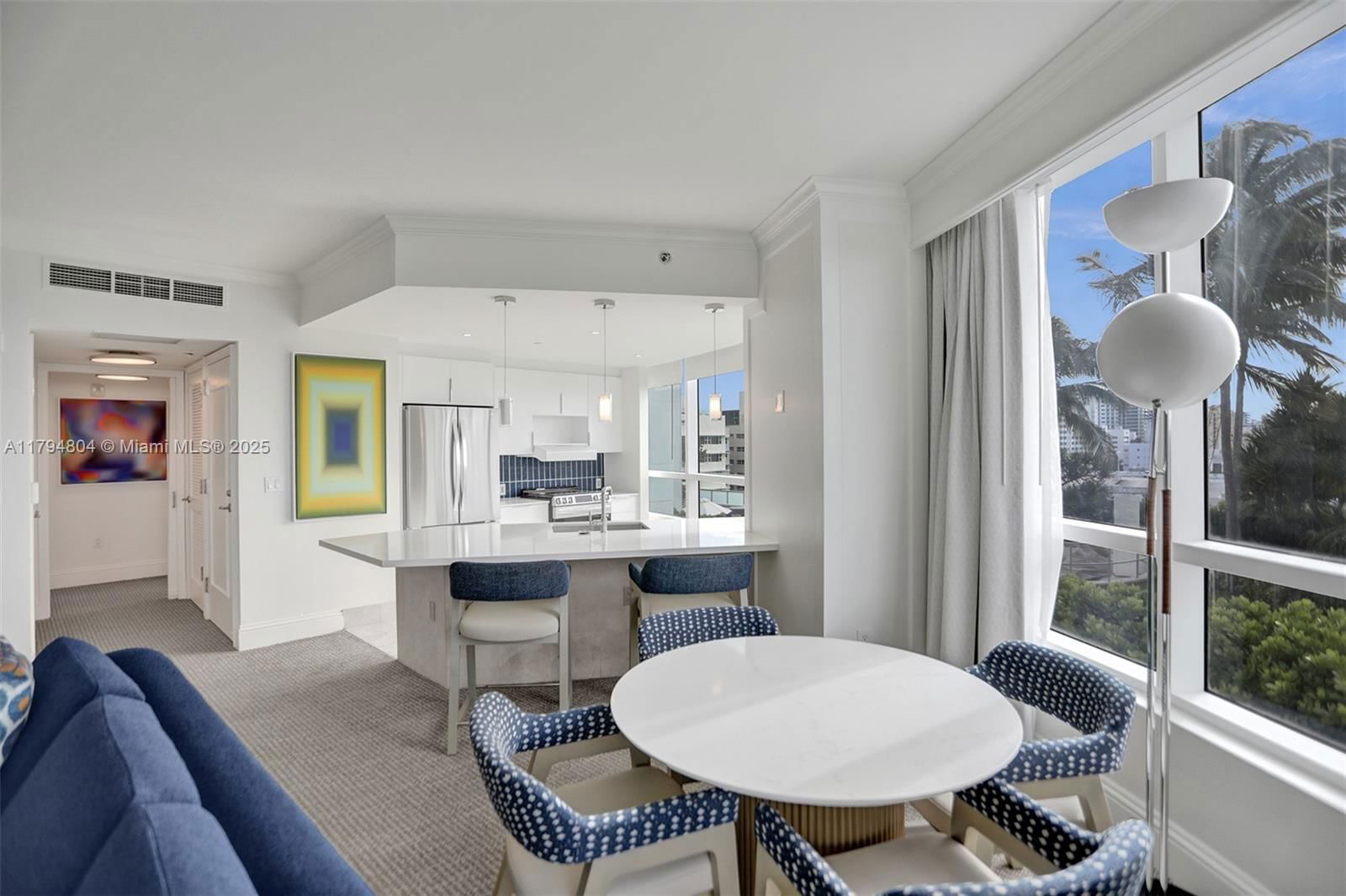 Real estate property located at 4401 Collins Ave #814, Miami-dade, Fontainebleau Ii Tresor, Miami Beach, FL