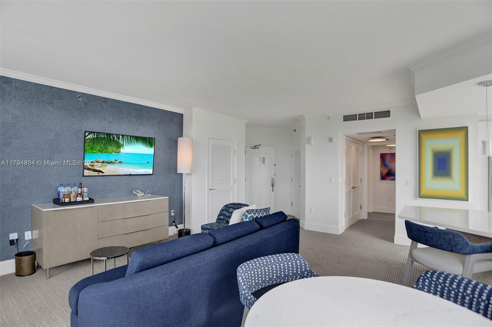 Real estate property located at 4401 Collins Ave #814, Miami-dade, Fontainebleau Ii Tresor, Miami Beach, FL