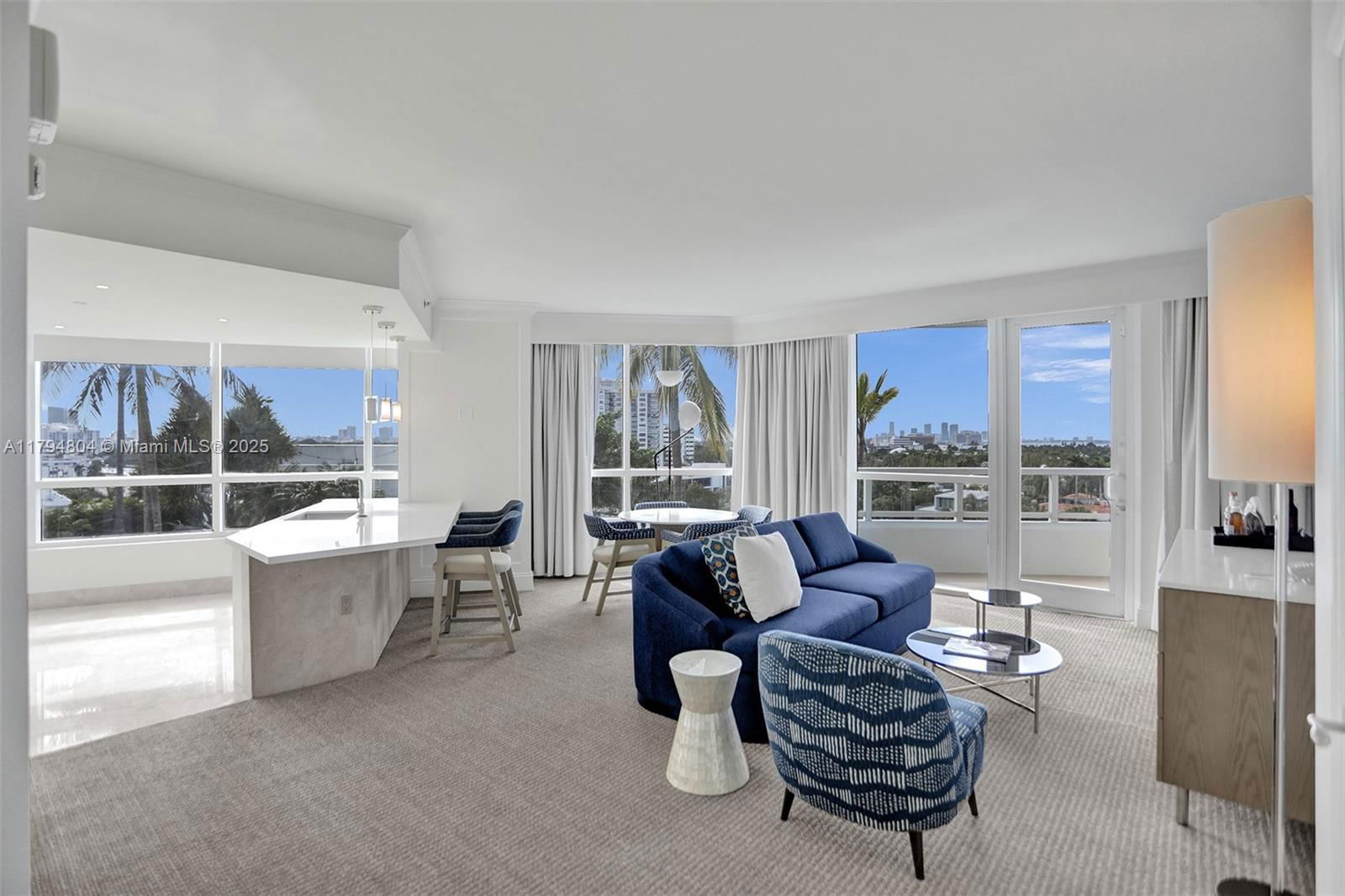 Real estate property located at 4401 Collins Ave #814, Miami-dade, Fontainebleau Ii Tresor, Miami Beach, FL