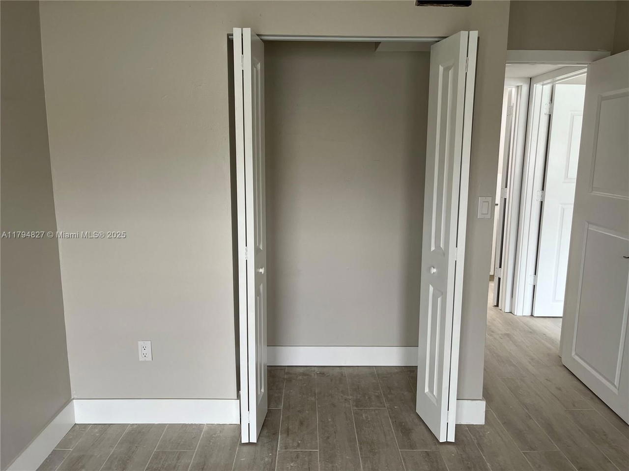 Real estate property located at 19085 62nd Ave #106, Miami-dade, Countryside Village Condo, Hialeah, FL