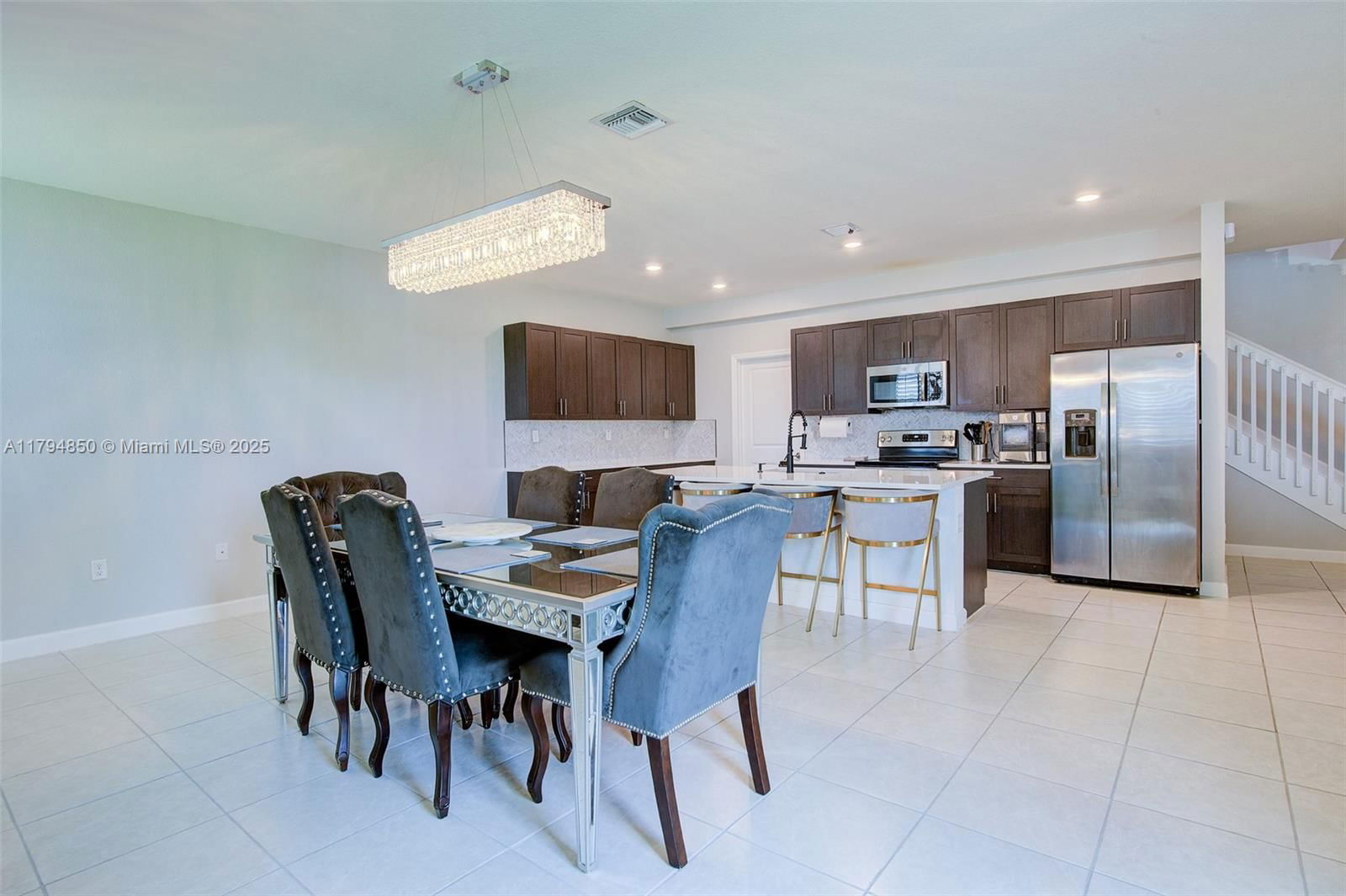 Real estate property located at 2575 2nd St, Miami-dade, Kingman Commons, Homestead, FL