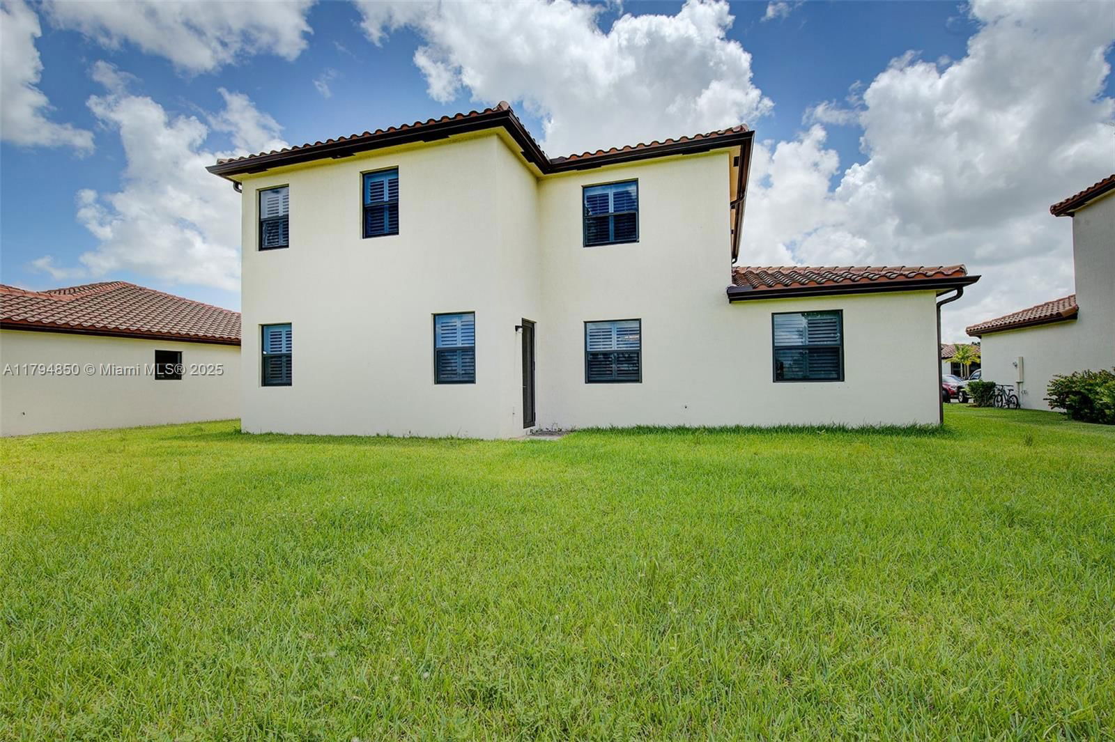 Real estate property located at 2575 2nd St, Miami-dade, Kingman Commons, Homestead, FL