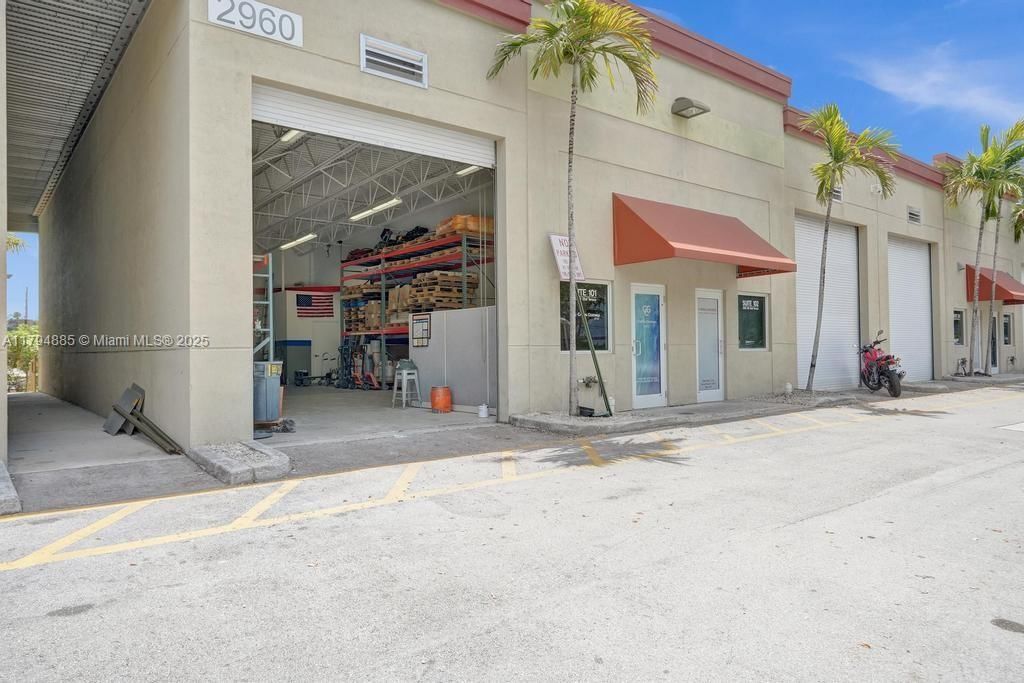 Real estate property located at 2960 23rd Ter #101, Broward, Dania Beach, FL