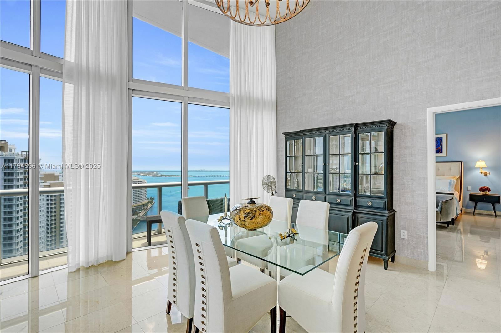 Real estate property located at 465 Brickell Ave #2801, Miami-dade, Iconbrickell Condo No 1, Miami, FL
