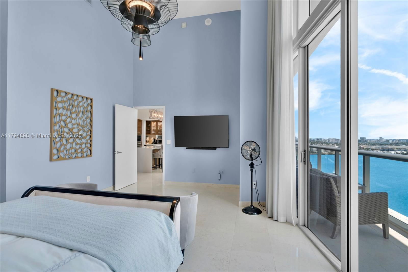 Real estate property located at 465 Brickell Ave #2801, Miami-dade, Iconbrickell Condo No 1, Miami, FL