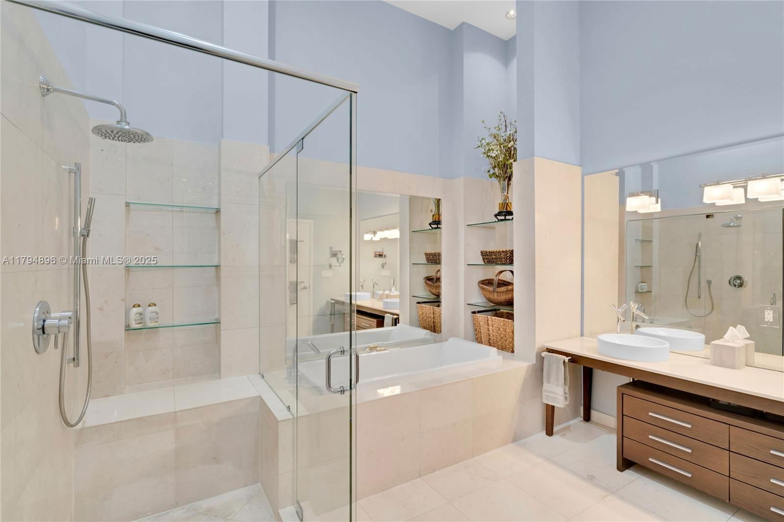 Real estate property located at 465 Brickell Ave #2801, Miami-dade, Iconbrickell Condo No 1, Miami, FL