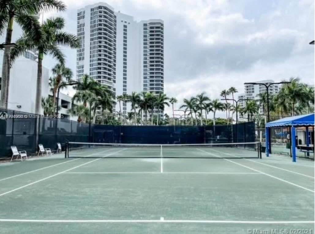 Real estate property located at 3500 Mystic Pointe Drive #2108, Miami-dade, Mystic Pointe Tower 400 C, Aventura, FL