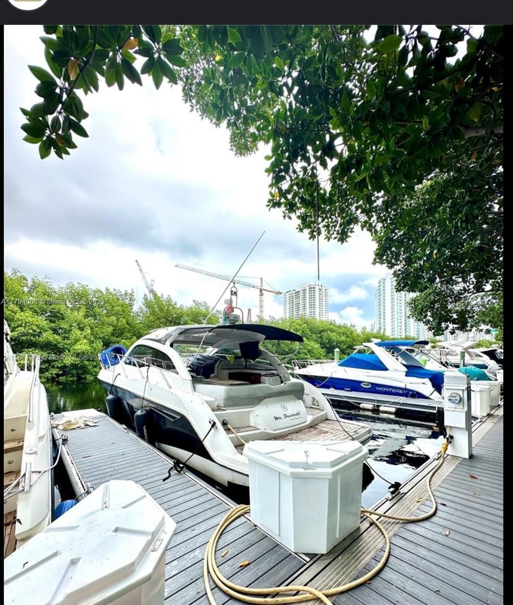 Real estate property located at 3500 Mystic Pointe Drive #2108, Miami-dade, Mystic Pointe Tower 400 C, Aventura, FL