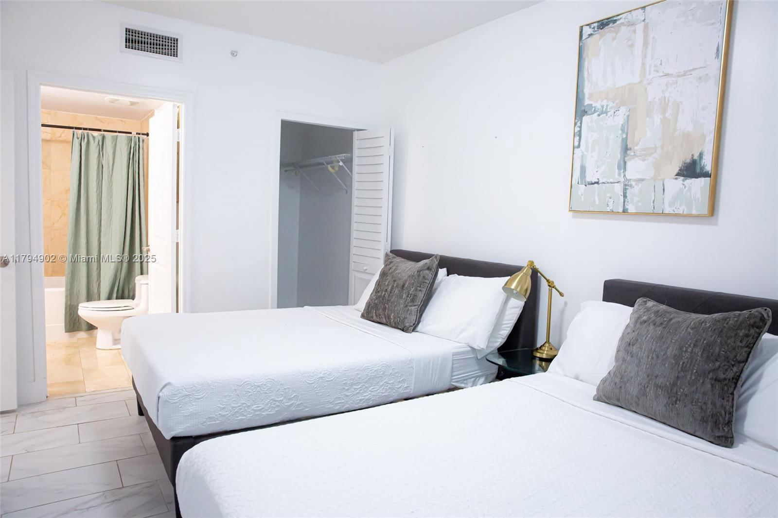 Real estate property located at 170 14th St #1605, Miami-dade, The Sail Condo, Miami, FL