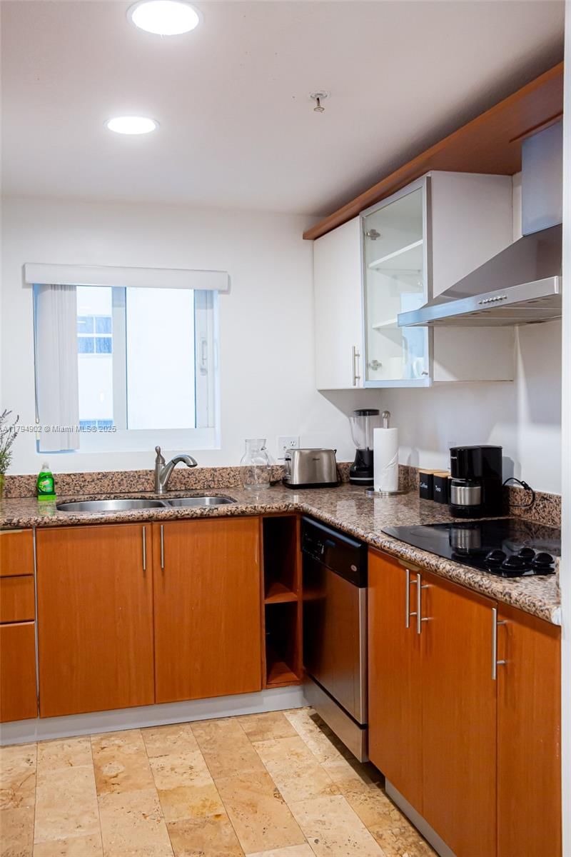 Real estate property located at 170 14th St #1605, Miami-dade, The Sail Condo, Miami, FL