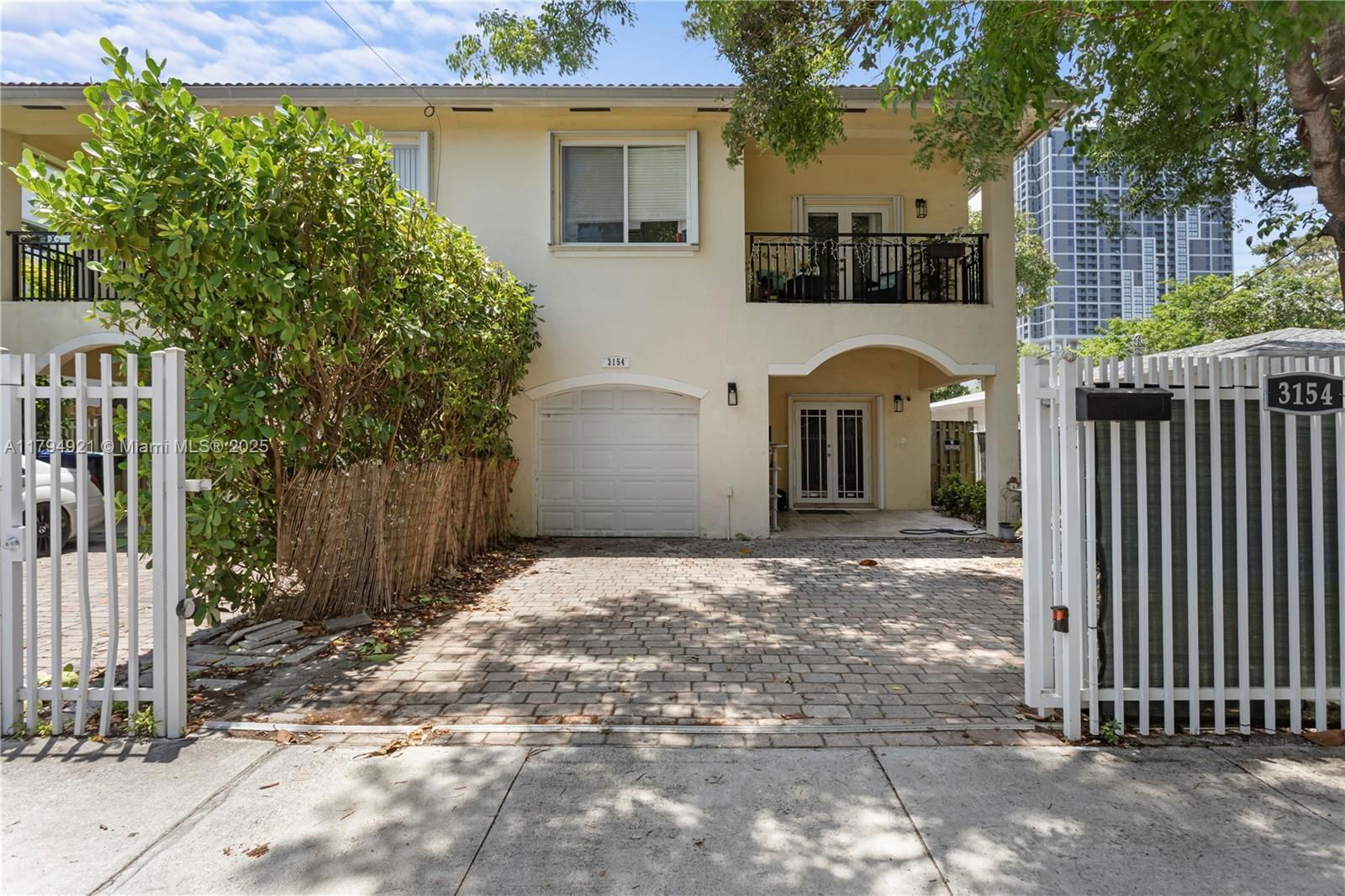 Real estate property located at 3154 Plaza St, Miami-dade, Carters Addn To C Gr, Miami, FL
