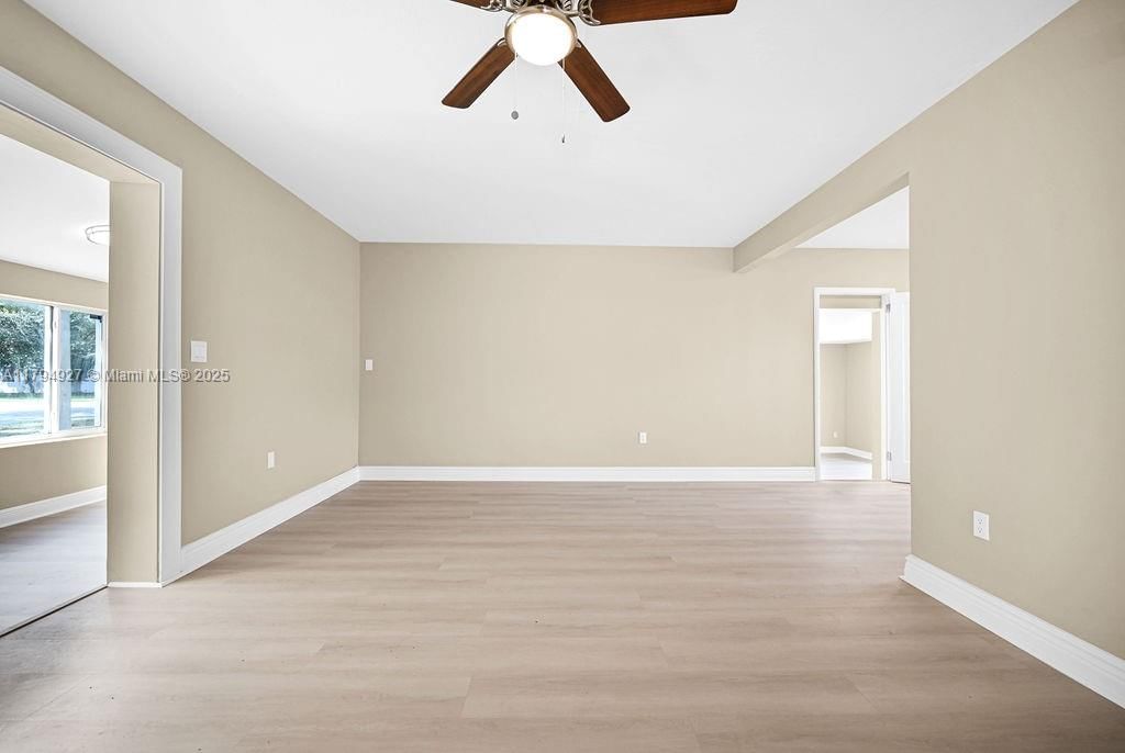 Real estate property located at 12135 10th Ave, Miami-dade, Biscayne Park, North Miami, FL