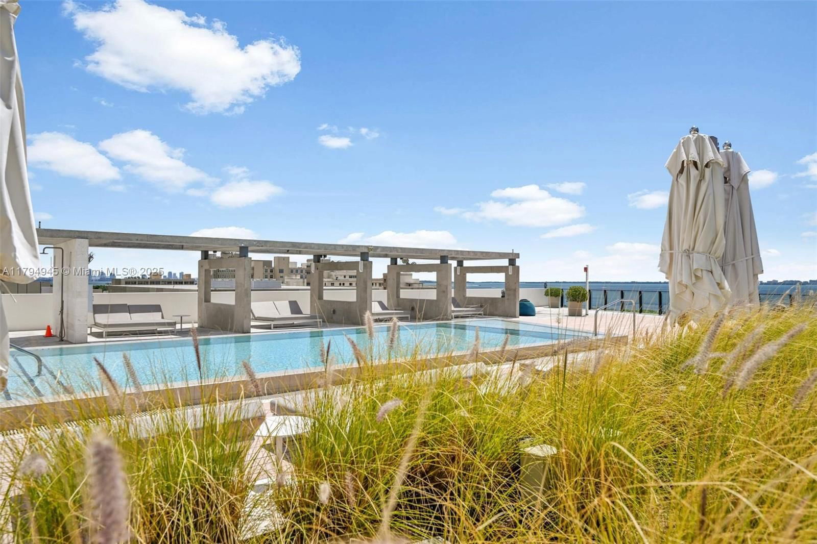 Real estate property located at 3581 Glencoe St #207, Miami-dade, Brickells Flagler, Miami, FL