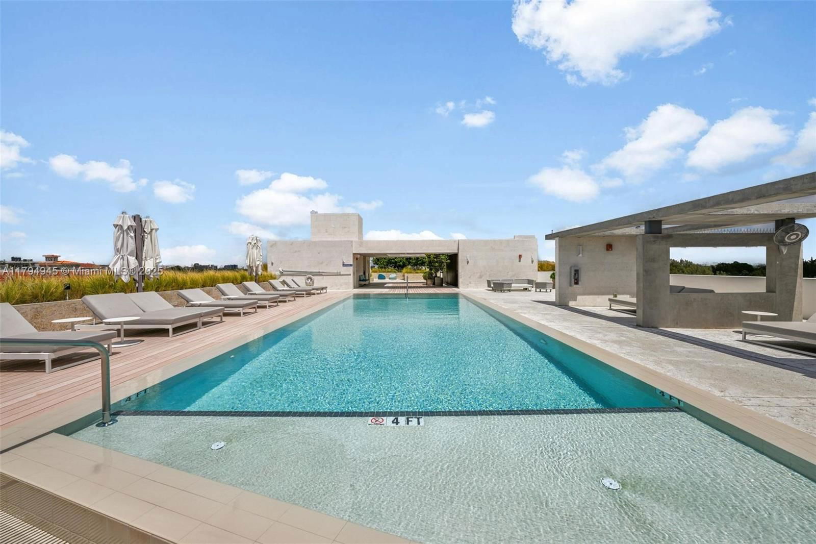 Real estate property located at 3581 Glencoe St #207, Miami-dade, Brickells Flagler, Miami, FL