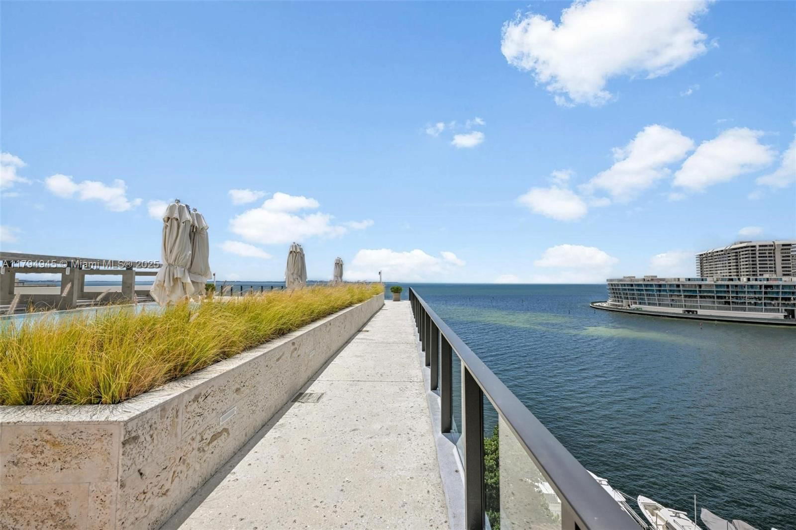 Real estate property located at 3581 Glencoe St #207, Miami-dade, Brickells Flagler, Miami, FL